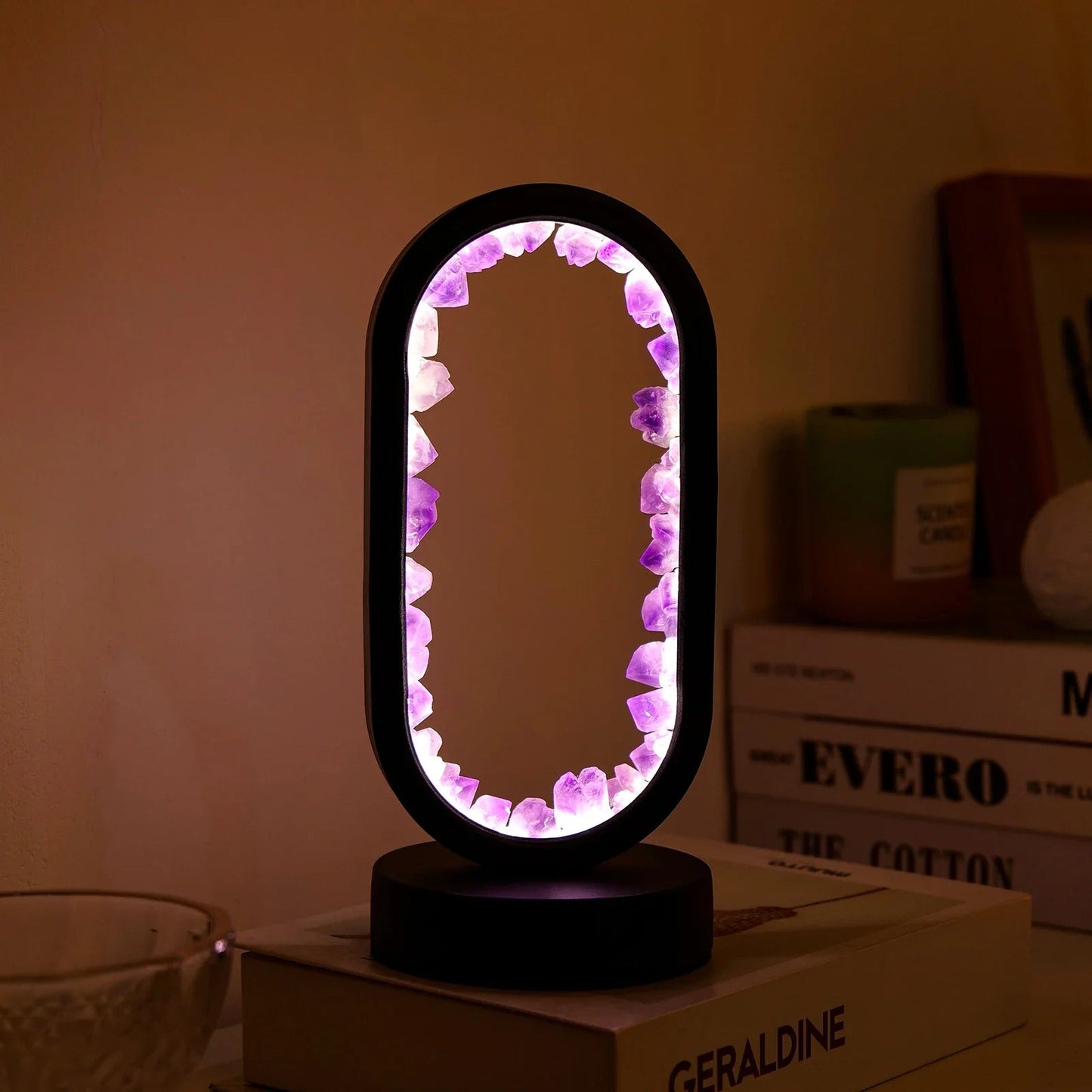 Rustgevende Amethist Lamp voor Ontspanning en Sfeer 8