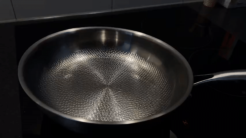 Hittebestendige Titanium Pan voor Duurzaam Koken – Krasbestendig 28 cm 3