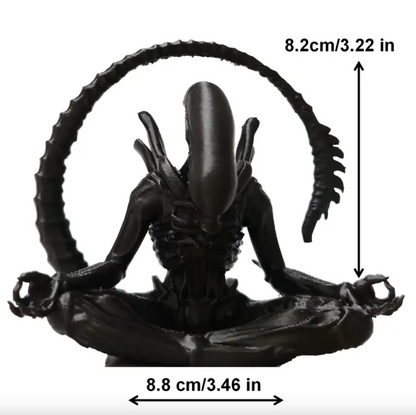 Meditatief Xenomorph Beeldje voor Innerlijke Rust en Unieke Decoratie 1