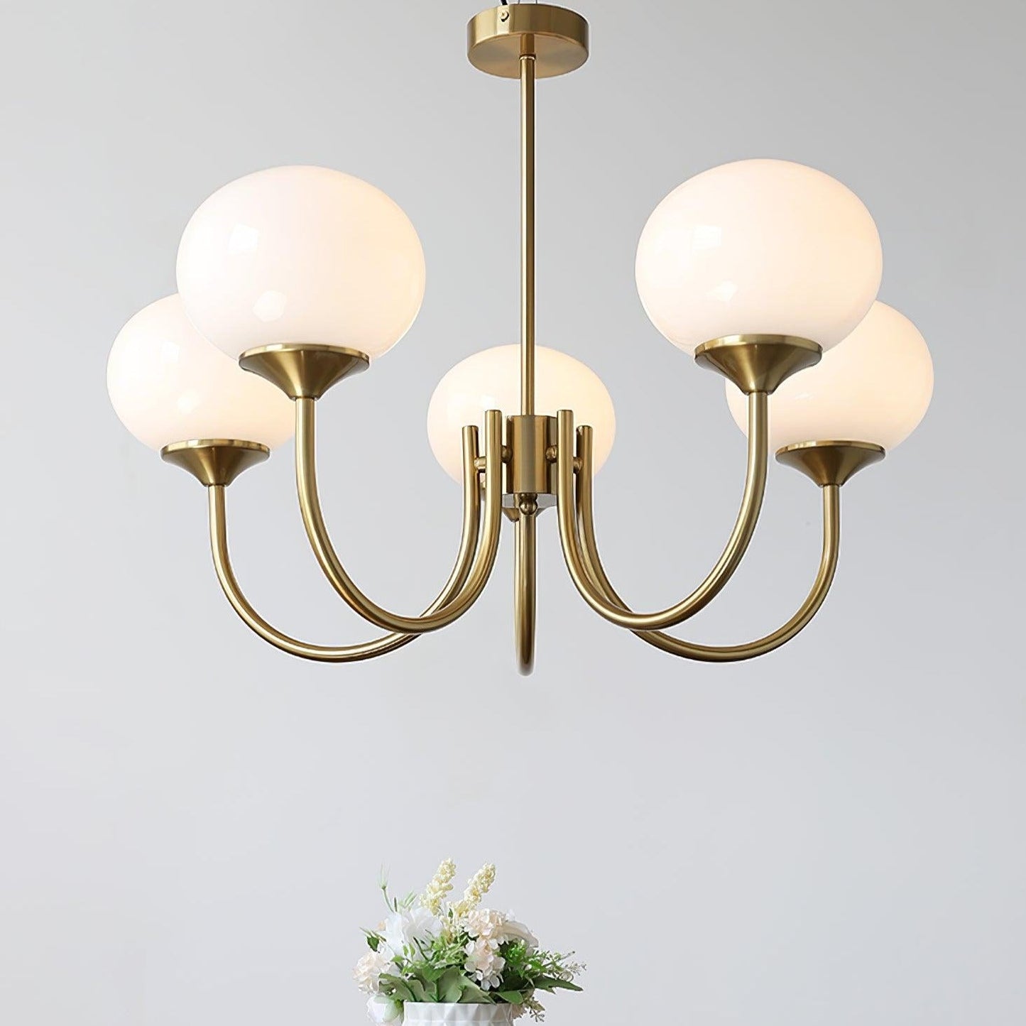 Stijlvolle Plafondlamp voor Luxe Sfeer met Gouden Afwerking 3